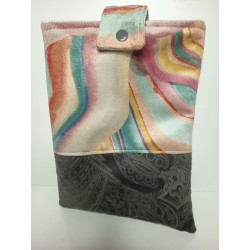 Pochette à livre arc-en-ciel